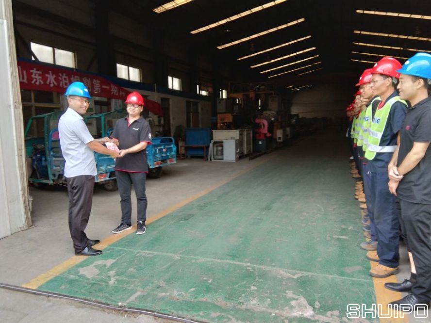 后服務(wù)部孫長磊,在ABB機器人培訓(xùn)考試中榮獲第一名 后服務(wù)部孫長磊,在ABB機器人培訓(xùn)考試中榮獲第一名